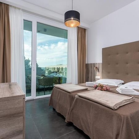 Residence Center B&B Materada Porec Bagian luar foto