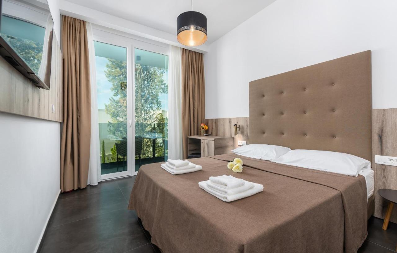 Residence Center B&B Materada Porec Bagian luar foto