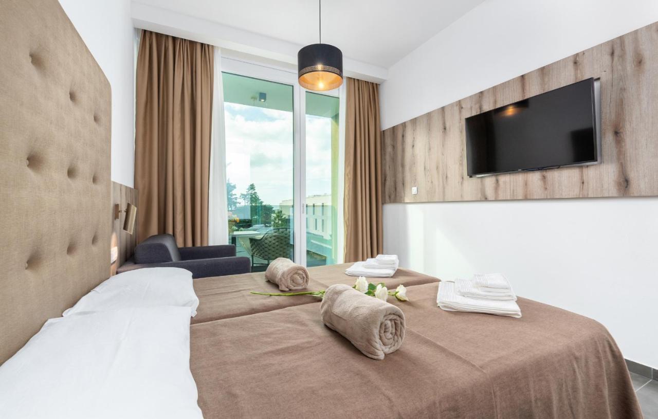 Residence Center B&B Materada Porec Bagian luar foto