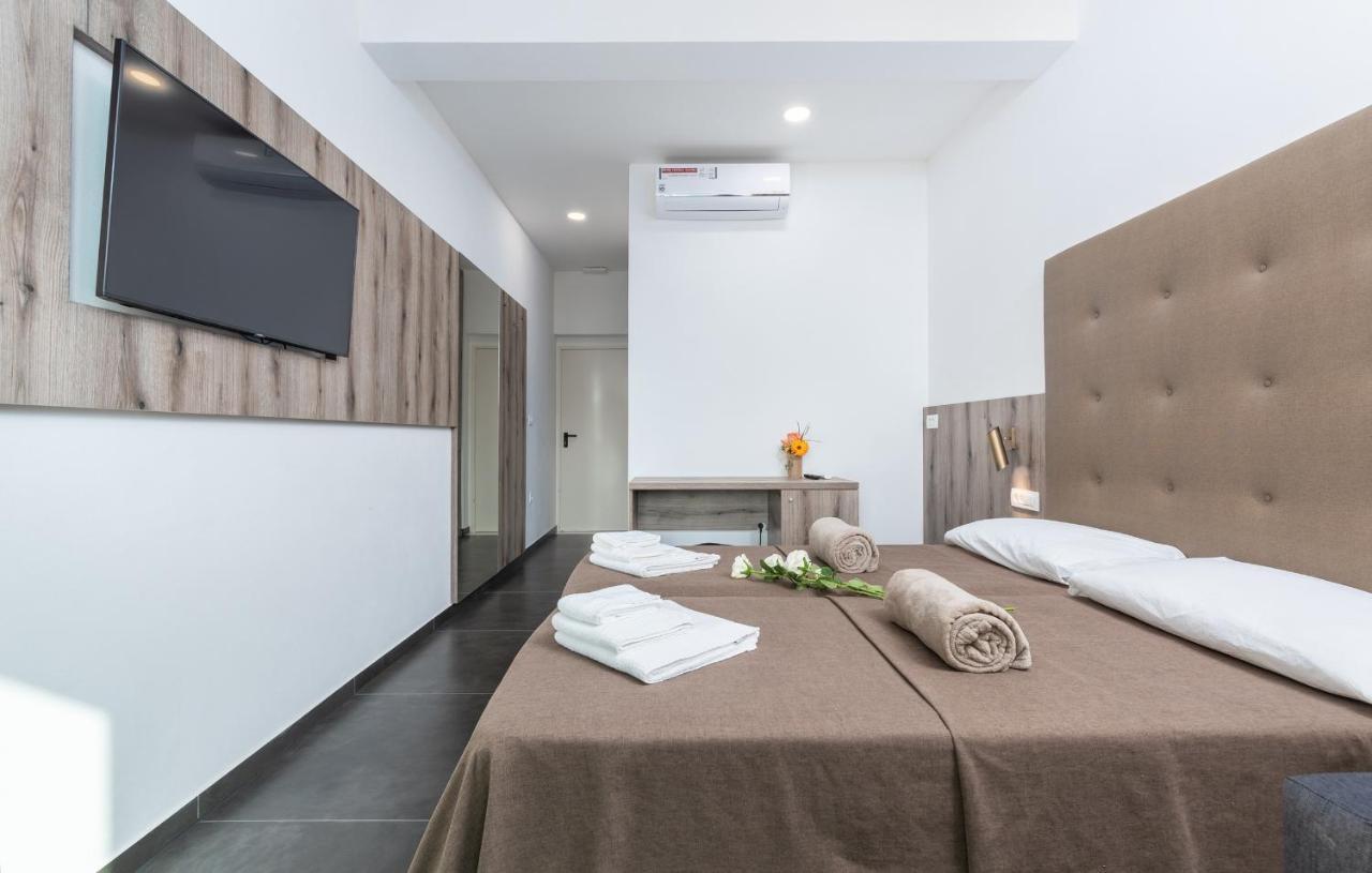 Residence Center B&B Materada Porec Bagian luar foto