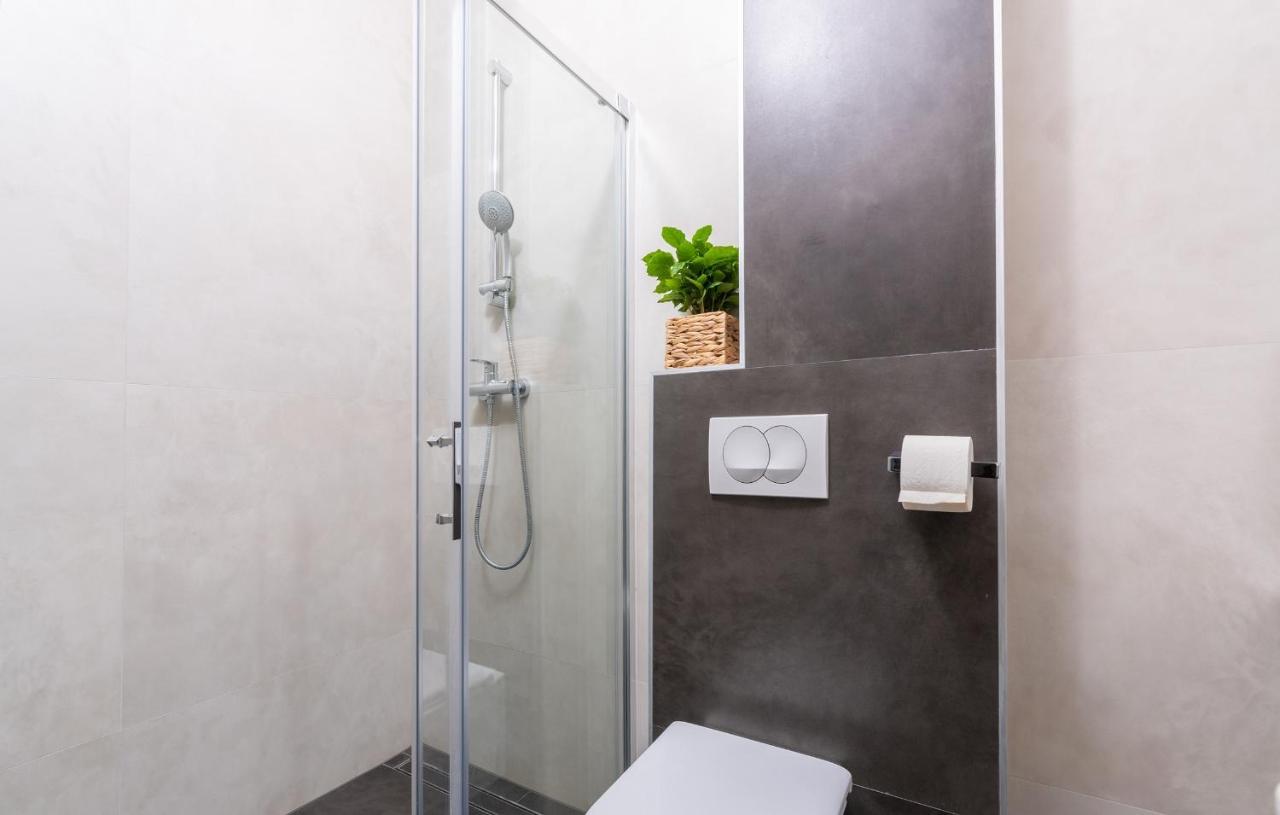 Residence Center B&B Materada Porec Bagian luar foto